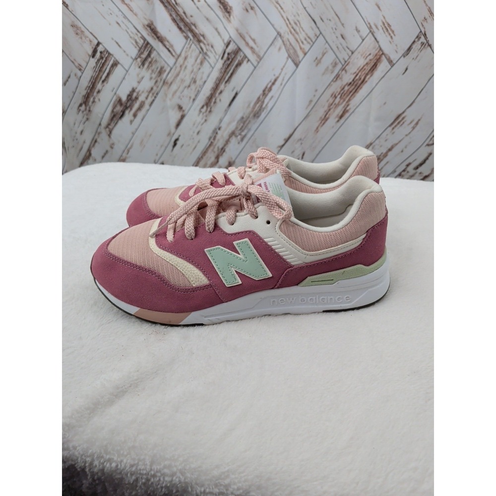 New Balance Women’s Pink Mint Lifestyle Sneakers - Picture 3 of 8